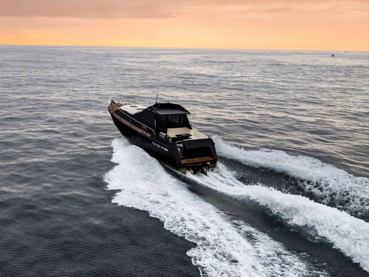 Self-Drive Boat Hire, Shell Cove Rental