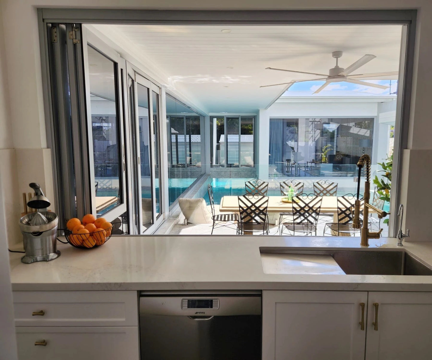 Red Sands Retreat, Shell Cove