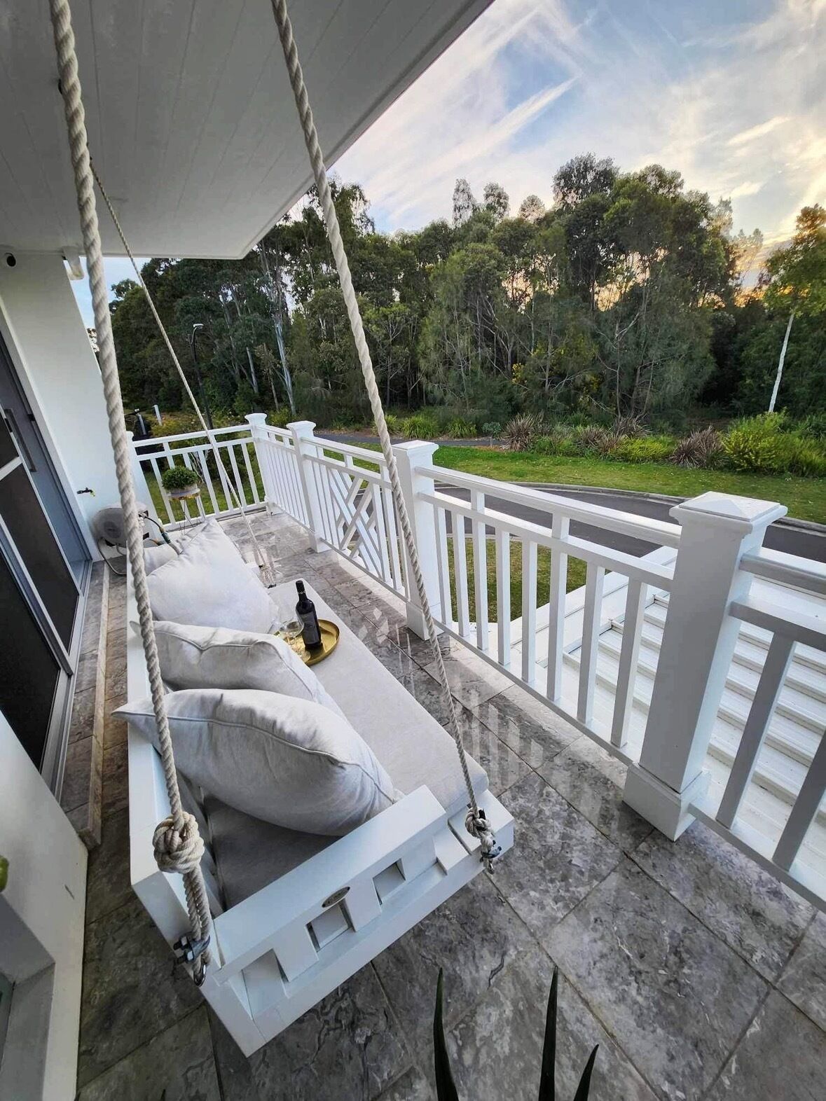 Red Sands Retreat, Shell Cove