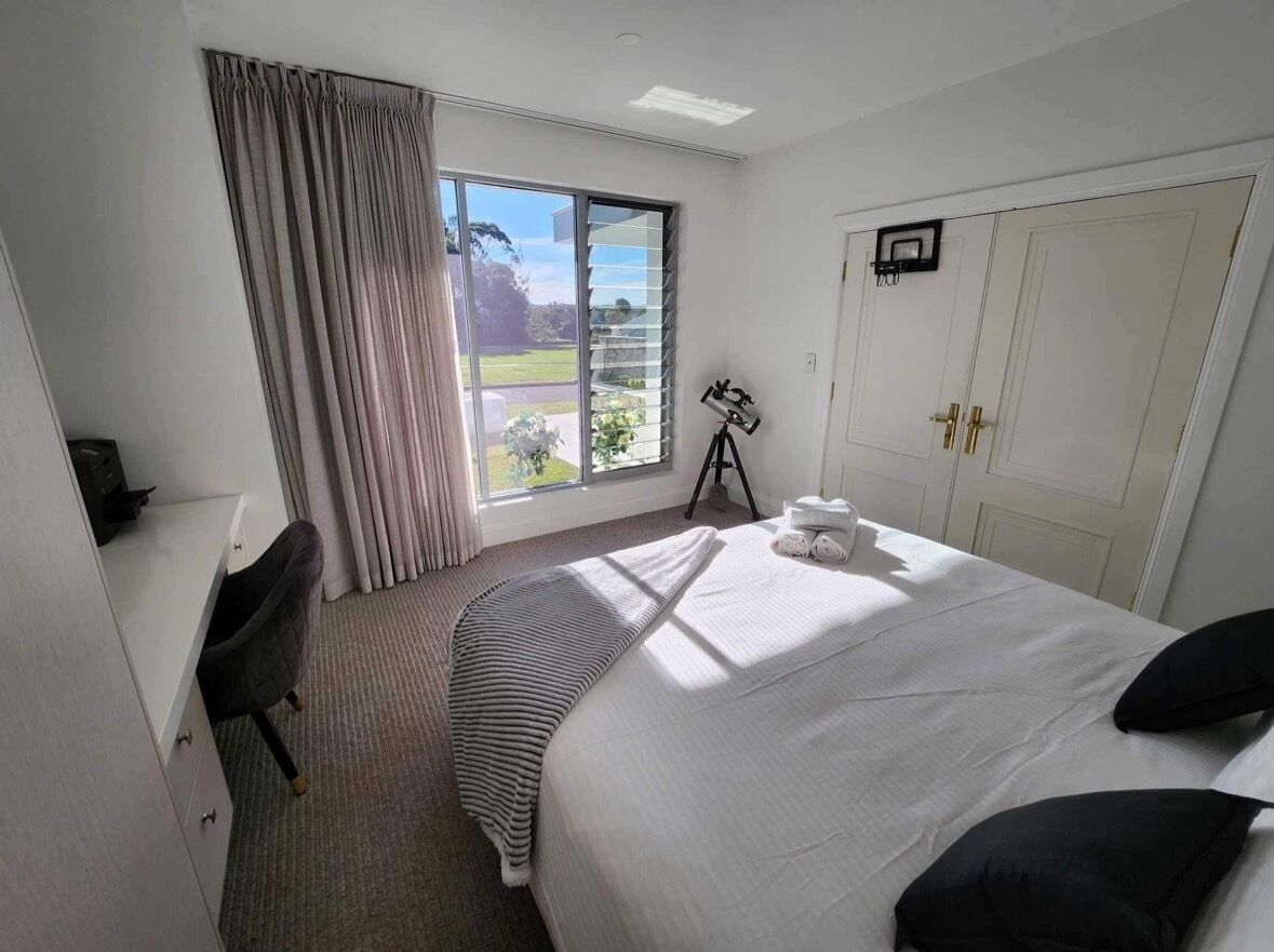 Red Sands Retreat, Shell Cove