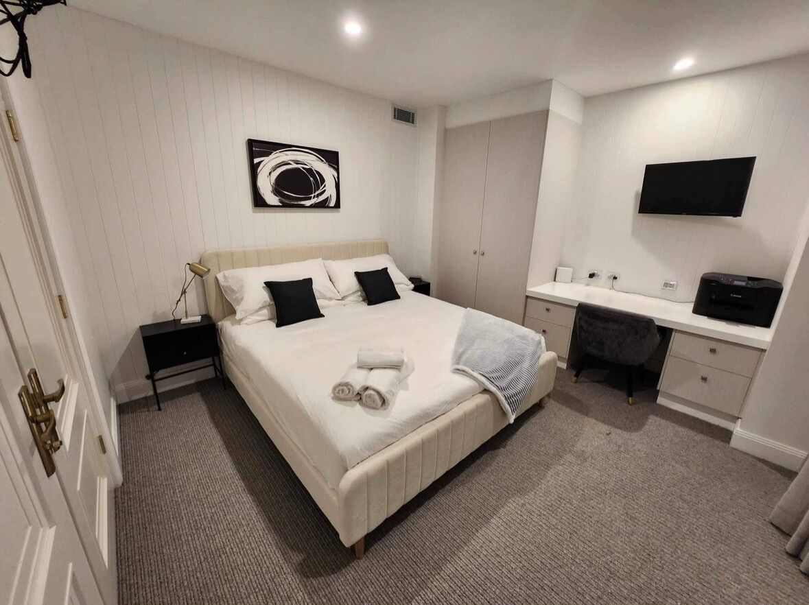 Red Sands Retreat, Shell Cove